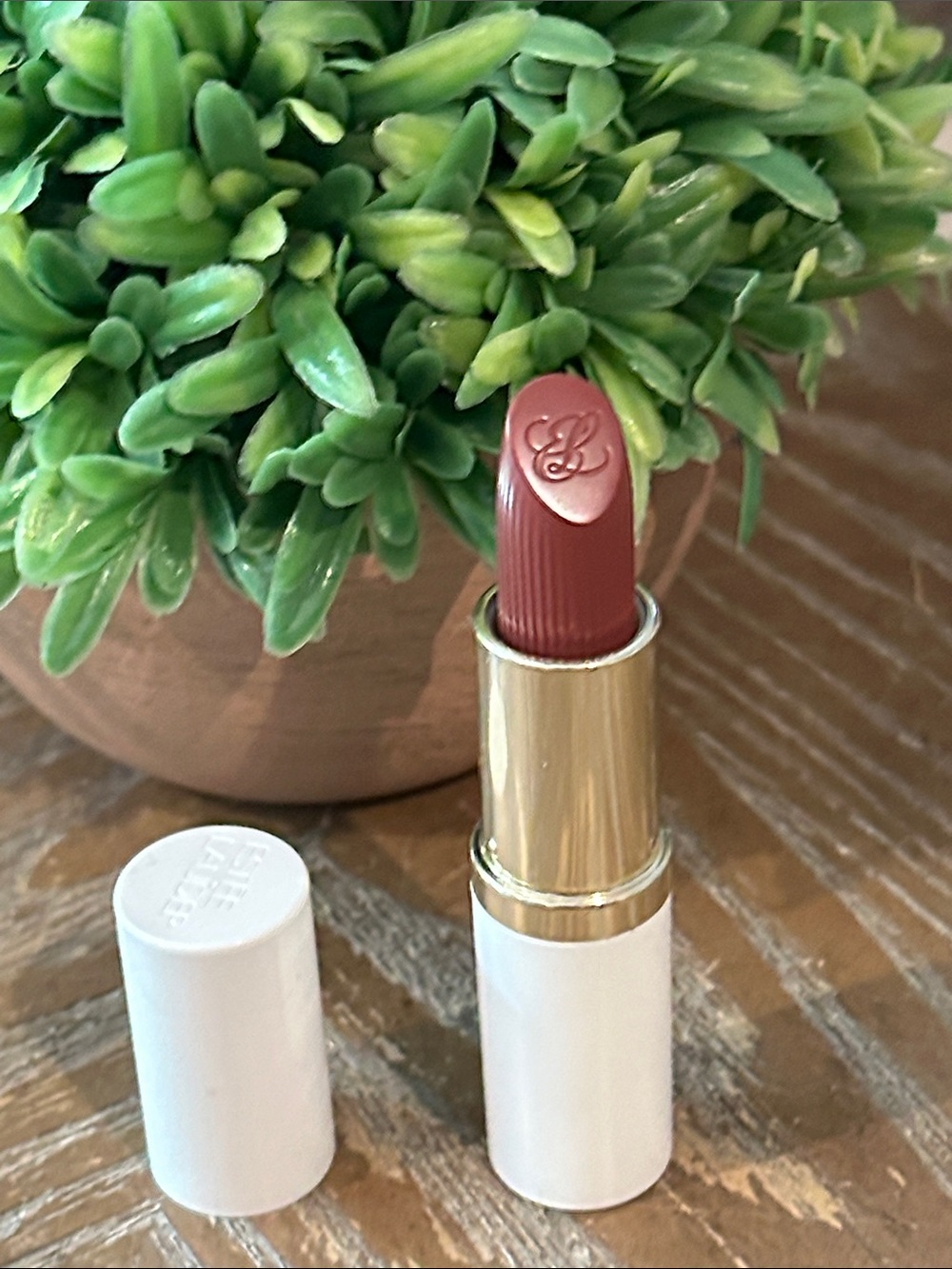 NEW! Estée Lauder Pure Color Crème Rouge a Levres Lipstick Bold Desires 670